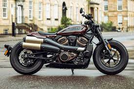 The sportster ® s model is designed to deliver a riding experience rooted in the thrill of unleashing extraordinary power in the act of dynamic acceleration, tempered by invisible technology. Ohrkor Bvitoym