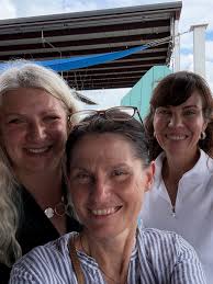 Дякую, що ви є в моєму житті♥️♥️♥️ @victoriyarobbins @olena.kovtutska Happy  to have you in my life