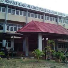 Pejabat daerah dan tanah gombak bangunan sultan sulaiman, persiaran pegawai, bandar baru selayang, 68100 batu caves, selangor. Kompleks Pejabat Pejabat Daerah Kecil Slim River Slim River Perak