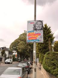 Immer wieder werden wundervoll durchdachte und logische plakte durch bösewichte verschandelt, verändert, verbessert. Monchengladbach Erste Wahlplakate Zur Kommunalwahl 2020 Hangen Im Stadtgebiet