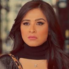 خرج الممثل أحمد العوضي زوج الفنانة ياسمين عبدالعزيز عن صمته وقرر الرد على الأخبار التي انتشرت بشكل واسع. Ù‡Ù„ ØªÙˆØ§Ø¬Ù‡ ÙŠØ§Ø³Ù…ÙŠÙ† Ø¹Ø¨Ø¯Ø§Ù„Ø¹Ø²ÙŠØ² Ø­Ù…Ù„Ø© ØªØ´ÙˆÙŠÙ‡ ØµØ­ÙŠÙØ© Ù…ÙƒØ©
