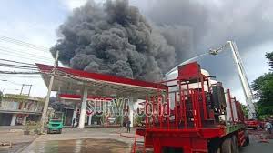 Maybe you would like to learn more about one of these? Breaking News Pabrik Dan Gudang Penyimpanan Palet Plastik Di Tandes Kota Surabaya Terbakar Surya