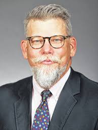 Anderson wins 2024 Board of Governors Award for Excellence in Teaching