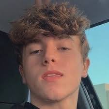 David Deville's Instagram, Twitter & Facebook