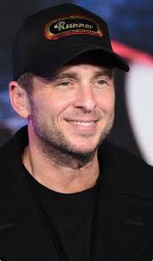 Ryan 2025❤️❤️❤️❤️ V R Razih 是更更ら