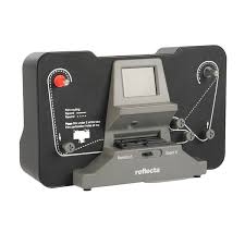 The film is scanned frame by frame at a rate of two images. Reflecta Film Scanner Super 8 Normal 8 Cmos 3 53 Mp Speichert Auf Sd Karte Vorschaudisplay 6 Cm 2 4 Elv Elektronik Elv Elektronik Online Shop Kompetent In Elektronik