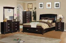 It also has leather wings on each side giving it a totally different appeal. Platform Bedroom Furniture Set With Leather Headboard 132 Xiorex