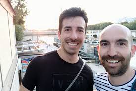 Running in Paris at dawn & see 10 secrets in Paris