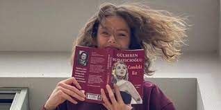 Camdaki kız dizisinin konusu nedir? Camdaki Kiz Dizisi Ne Zaman Basliyor Hangi Kanalda Camdaki Kiz Konusu Ve Oyuncu Kadrosu Burcu Biricik