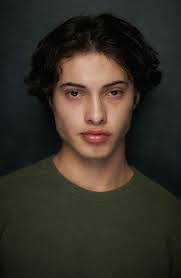 Eleanor Vasquez's Instagram, Twitter & Facebook