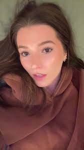 Brooke Hearn's Instagram, Twitter & Facebook