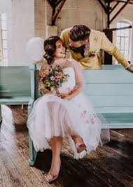Moderne Hippe Urbane Hochzeitsreportage Im Von Greifswald Von Hochzeitsfotografin Berlin Hochzeitsfotograf In 2020 Hochzeit Diy Hochzeitskleid Hochzeitsfotograf