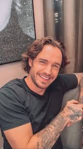 Liam payne is a 27 year old british singer. Liam Payne Liam Payne One Direction Photos One Direction Pictures