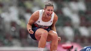 Holly bethan bradshaw (née bleasdale, born 2 november 1991) is a british track and field athlete who specialises in the pole vault.she is the current british record holder in the event indoors and outdoors, with clearances of 4.87 metres (2012 indoors) and 4.90 metres (2021 outdoors). Hbl0q5dxofbaum