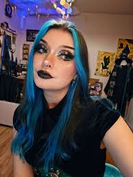 Do I look cute?” 🎀 Req 3/10 OC Owner: Tan Yit Yuen