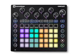 Potresti avere bisogno di una console per lo scratch, o magari altre caratteristiche che ti renderanno unico nel tuo genere. Attrezzatura Per Dj Tutti Gli Strumenti Necessari Per Diventare Dj