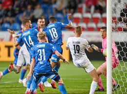 Football club viktoria plzeň (pronounced) is a czech professional football club based in plzeň. Cabsjhjl8pj Hm