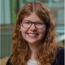 Erin Lamm's Instagram, Twitter & Facebook