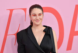 Shailene woodley (born november 15, 1991) is an actress known best for her role as teen mom amy juergens on the abc family show 'the secret life of the american teenager.' 4z3emfkpimpsxm