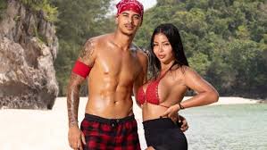 Moundir & les apprentis aventuriers 4 lady. Moundir Et Les Apprentis Aventuriers 4 Greg En Larmes Sarah Lopez Enervee Sebastien Et Maeva Passent La Nuit Ensemble Replay De L Episode 16 Melty