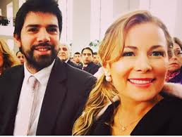 Madrugó hoy para expresar su molestia en mucho gusto pic.twitter.com/vg1gxtxvzr. Cathy Barriga Dedica Tierno Mensaje A Joaquin Lavin Jr Por Su Reeleccion