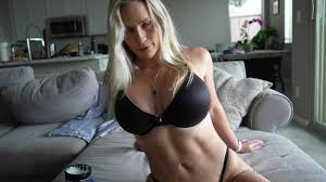 Kendrapeach Dominates - Her Powerful Presence in Every Sensual Moment