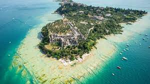 There is also a cafe bar nearby which serve snacks and assorted beverages. Jamaica Beach Sirmione Lago Di Garda Brescia Lombardy Italy Europe Youtube