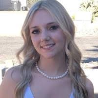 Alyssa Crabtree's Instagram, Twitter & Facebook