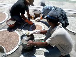 Proses Pasang Batu Sikat 1 Bahan Cetakan Styrofoam Dipasang Sesuai Motif Sikat Batu