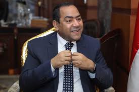 انتشر التعليم في مصر منذ عهد المصريين القدماء الذين ساهموا في اختراع الكتابة؛ وسجلوا اللغة المصرية القديمة بالكتابة الهيروغليفية، وفي عهدهم أنشئت «بر عنخ» أو بيت الحياة كأول مدرسة ومكتبة في تاريخ الإنسانية. Ø§Ù„ØªÙ†Ø¸ÙŠÙ… ÙˆØ§Ù„Ø¥Ø¯Ø§Ø±Ø© Ø§Ù„Ø§Ù†ØªÙ‡Ø§Ø¡ Ù…Ù† ØªØ¯Ø±ÙŠØ¨ Ø£ÙƒØ«Ø± Ù…Ù† 49 Ø£Ù„Ù Ù…ÙˆØ¸Ù Ù…Ø±Ø´Ø­ Ù„Ù„Ø§Ù†ØªÙ‚Ø§Ù„ Ù„Ù„Ø¹Ø§ØµÙ…Ø© Ø§Ù„Ø¥Ø¯Ø§Ø±ÙŠØ© Ø§Ù„ÙŠÙˆÙ… Ø§Ù„Ø³Ø§Ø¨Ø¹