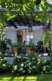 Epingle Par Delph Sur Deco En 2020 Pergola Terrasse Jardin Maison