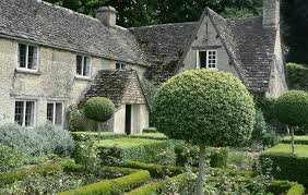An Introduction To The Gardens Of The Arts And Crafts Movement Arts And Crafts Movement Arts And Crafts Home And Garden