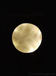 Ein Blog Uber Leckere Einfache Rezepte Diy Ideen Lustige Ideen Fur Kinder Recycling Und Selbst Gestaltete Jahrezeitliche De Mond Lampe Gestalten Diy Ideen