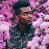 Lottie Harris's Instagram, Twitter & Facebook