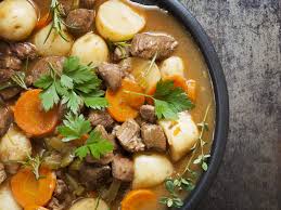 Le Pot Au Feu Toute Une Histoire A La Cloche D Or Blog