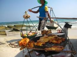 Preheat your grill to 375 or 400 degrees f and scrape off any leftover bits from the last time you grilled. Grilled Chicken Beach Thai Street Food Restaurants And Recipes Eating Thai Food