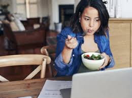 Just check out these 26 easy recipes we've curated. 10 Healthy Meals For College Students It S Easier Than You Think