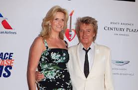 We analyze multiple source & then used our own metric to decide how rich is penny lancaster. Rod Stewart Spotted With Wife Penny Lancaster At Subway For Lunch Date