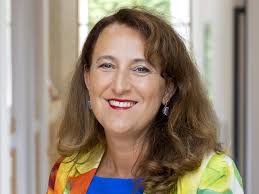 Ik heb geen enkel vertrouwen gevoeld van mijn collega-wethouders'.  Bloemendaalse PvdA-wethouder Gamri legt uit waarom ze is opgestapt