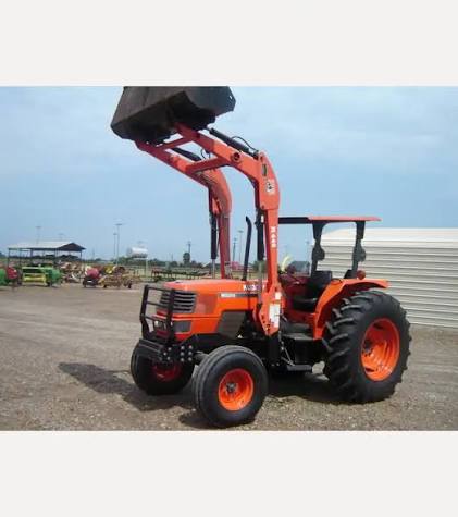 Kubota M8200 Tractor