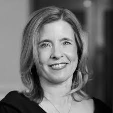 Darla Elliott's Instagram, Twitter & Facebook