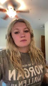 Hayley Holt Neoprofit