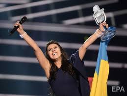 Ранее джамала разместила в сети фото в откровенном наряде и рассказала о критике в свою сторону. Dzhamala Razgovory O Kryme Vo Vremya Nacionalnogo Otbora Na Evrovidenie Ne Povliyali Na Moi Ocenki Uchastnikam Gordon