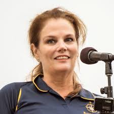 Tara Roth's Instagram, Twitter & Facebook