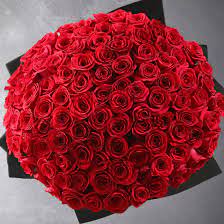 Giant bouquets with free same day delivery in metro manila. 100 Red Roses By Rose Privee Buy Flowers In Dubai Uae Gifts