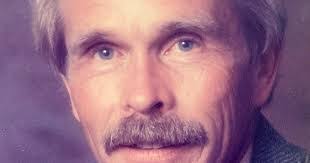 Mindy Davison's Instagram, Twitter & Facebook