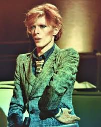 Young americans has always occupied a troublesome niche in david bowie's catalogue, not least because bowie himself has changed his own opinion toward it many times in his career. David Bowie 1973 David Bowie Bowie Starman Bowie