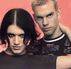 Placebo Anyway Blog : 🔶🔸𝐒𝐓𝐎𝐑𝐘 𝐁𝐄𝐇𝐈𝐍𝐃 𝐓𝐇𝐄 𝐏𝐈𝐂𝐓𝐔𝐑𝐄: 𝐏𝐀𝐓  𝐏𝐎𝐏𝐄 & 𝐇𝐈𝐒 𝐁𝐎𝐎𝐊 𝐎𝐅 𝐌𝐔𝐒𝐈𝐂 𝐏𝐇𝐎𝐓𝐎𝐆𝐑𝐀𝐏𝐇𝐘🔸🔶