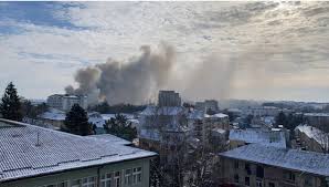 Palatul justitiei din suceava este prezentat de sky trip prin obiective istorice din suceava, cu ghid turisic romanesc aflati despre palatul justitiei din detalii palatul justitiei din suceava. Update Isu Suceava Incendiu La AcoperiÈul Palatului JustiÈiei Intervin Pompierii Video