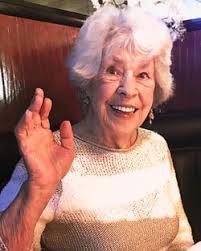 Helen MacRae Obituary